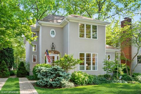 337 E Woodland Rd, Lake Bluff, IL 60044