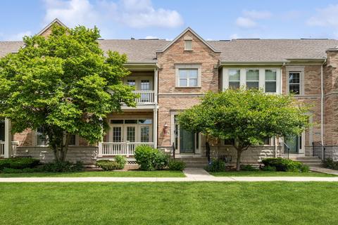 2678 W Lake Ave, Glenview, IL 60026