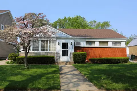 9338 Sayre Ave, Morton Grove, IL 60053