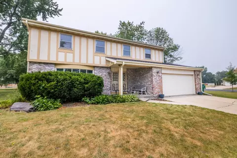 419 N Raven Rd, Shorewood, IL 60404