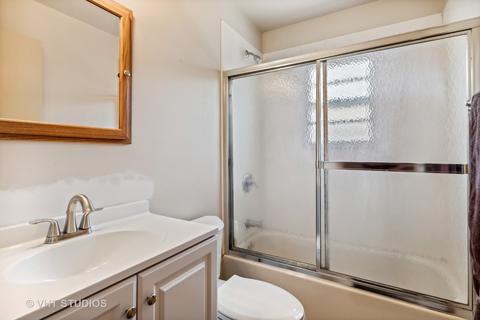 695 Mohave St, Hoffman Estates, IL 60169 photo 11