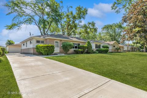 695 Mohave St, Hoffman Estates, IL 60169