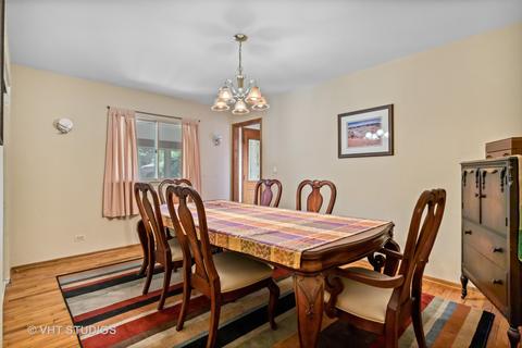 695 Mohave St, Hoffman Estates, IL 60169 photo 8