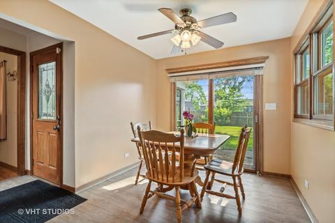 695 Mohave St, Hoffman Estates, IL 60169 photo 6