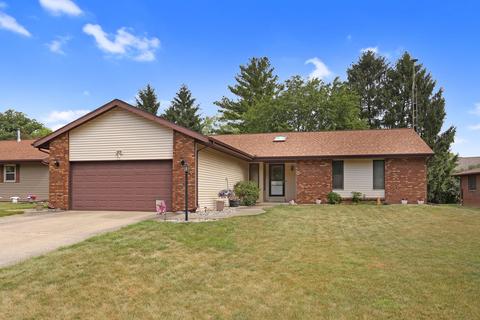 301 Carrie Ave, Urbana, IL 61802
