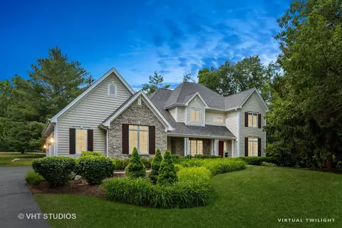 39 W245 Cranston Rd, Saint Charles, IL 60175