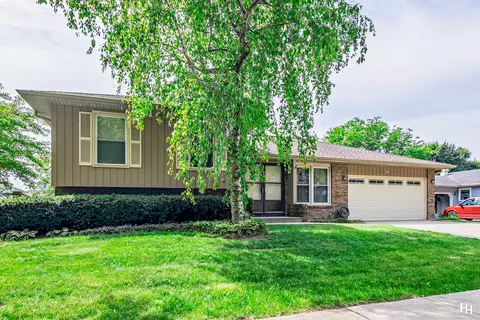 79 Lockman Cir, Elgin, IL 60123 photo 25