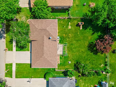 79 Lockman Cir, Elgin, IL 60123 photo 23
