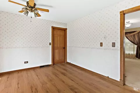 79 Lockman Cir, Elgin, IL 60123 photo 7