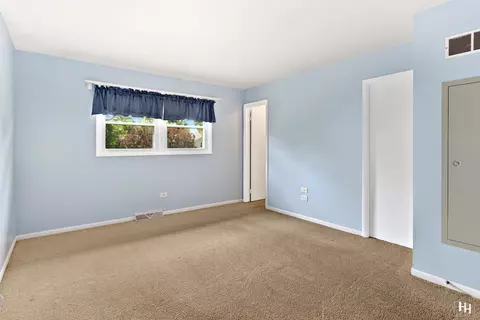 79 Lockman Cir, Elgin, IL 60123 photo 15