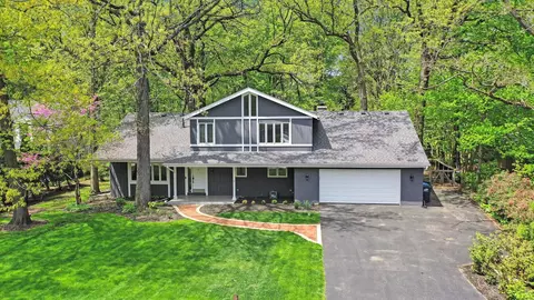 71 Cumberland Dr, Lincolnshire, IL 60069