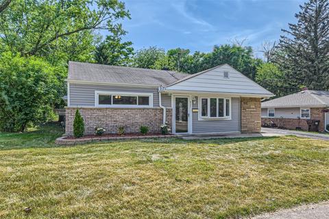 327 Mohawk St, Park Forest, IL 60466 photo 2