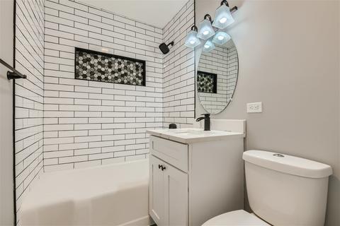 327 Mohawk St, Park Forest, IL 60466 photo 12