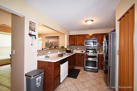 987 Symphony Dr, Aurora, IL 60504 photo 7