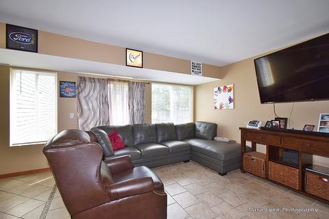 987 Symphony Dr, Aurora, IL 60504 photo 10