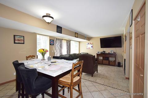 987 Symphony Dr, Aurora, IL 60504 photo 9