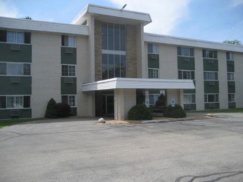 375 W Winchester Rd #205, Libertyville, IL 60048