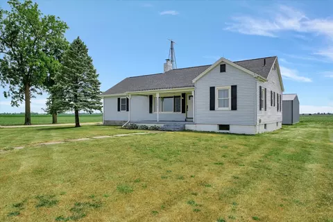 7280 E 1800 North Rd, Oakwood, IL 61858