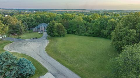 000 Lemke Dr, Byron, IL 61010