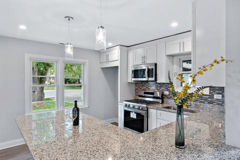 298 N Hammes Ave, Kankakee, IL 60901 photo 7