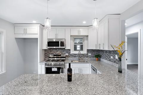 298 N Hammes Ave, Kankakee, IL 60901 photo 4