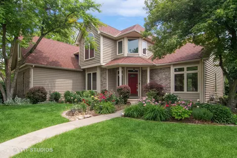 2258 Kenyon Ct, Aurora, IL 60502