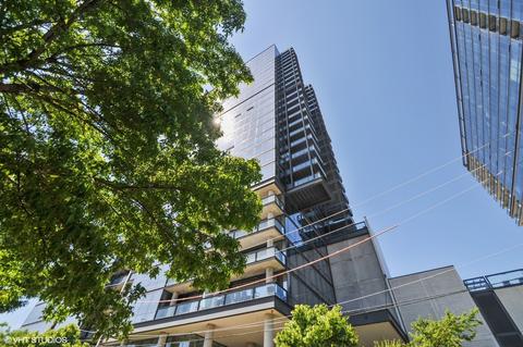 860 W Blackhawk St #808, Chicago, IL 60642