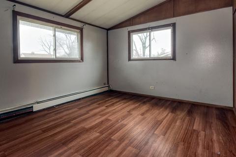 2145 E Maple St, Kankakee, IL 60901 photo 6