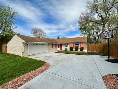 161 S Pinecrest Rd, Bolingbrook, IL 60440