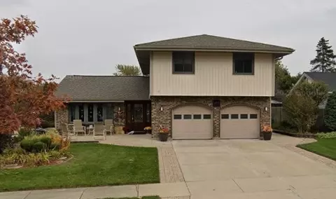 179 Braintree Dr, Bloomingdale, IL 60108