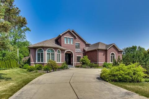 235 Cottonwood Rd, Northbrook, IL 60062