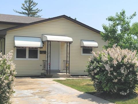 2031 Horeb Ave, Zion, IL 60099