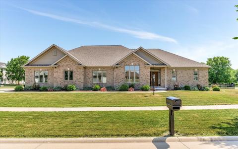 2815 Clarion Rd, Urbana, IL 61802