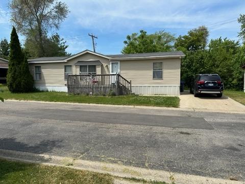 38703 N Sheridan Rd #164, Beach Park, IL 60099