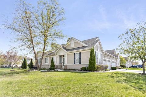 1104 Hampton Ln #1, Yorkville, IL 60560