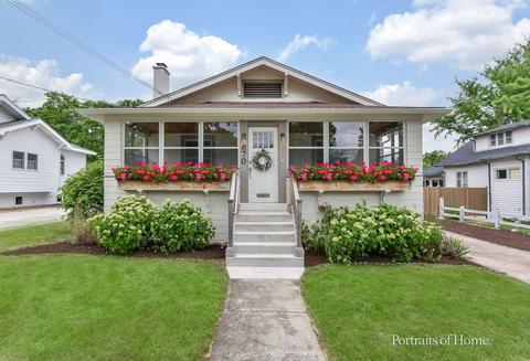 670 Hill Ave, Glen Ellyn, IL 60137