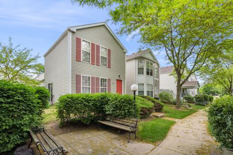 1101 Symphony Dr, Aurora, IL 60504 photo 2