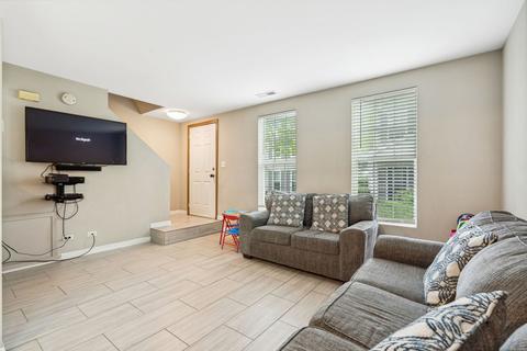1101 Symphony Dr, Aurora, IL 60504 photo 3