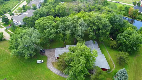 11905 Eshbach Ct, Algonquin, IL 60102 photo 32