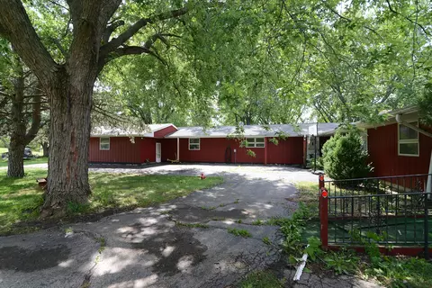11905 Eshbach Ct, Algonquin, IL 60102 photo 3