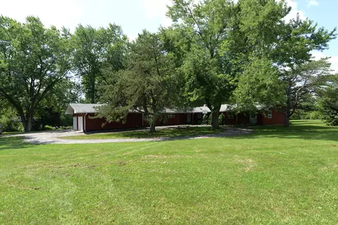 11905 Eshbach Ct, Algonquin, IL 60102 photo 2