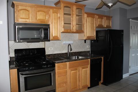 192 E Park Ave #2E, Elmhurst, IL 60126 photo 2