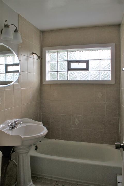 192 E Park Ave #2E, Elmhurst, IL 60126 photo 6