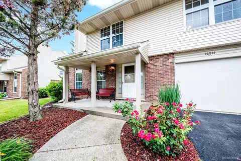 16021 84th Pl, Tinley Park, IL 60487