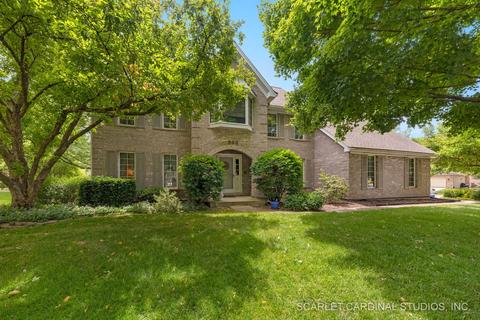 800 Piedmont Cir, Naperville, IL 60565