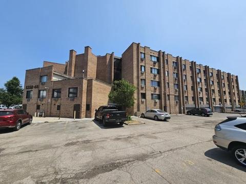 5348 N Cumberland Ave #414, Chicago, IL 60656