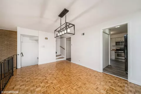 1174 E 53rd St, Chicago, IL 60615 photo 4