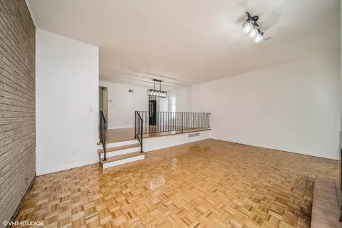 1174 E 53rd St, Chicago, IL 60615 photo 6