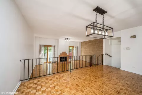 1174 E 53rd St, Chicago, IL 60615 photo 5