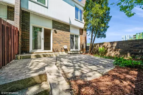 1174 E 53rd St, Chicago, IL 60615 photo 17